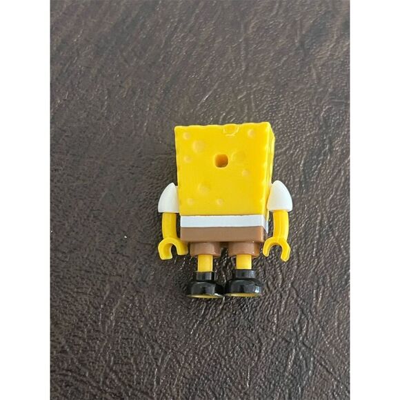 Mega Bloks SpongeBob SquarePants Minifigure Interlocking Blocks - Picture 2 of 2